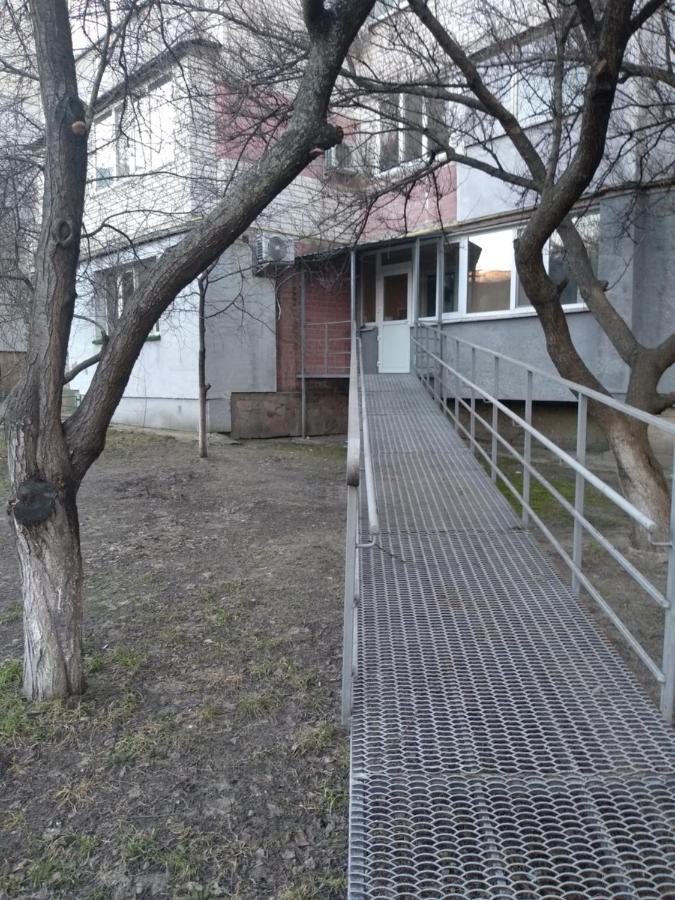 4-X Apartments Center Wi-Fi С 3-Мя Спальнями 95М2 Chernihiv Exterior photo
